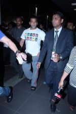 Salman Khan snapped in Mumbai on 15th June 2012 (48).JPG