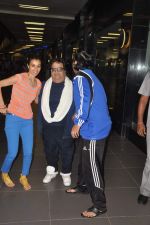 Bappi Lahri back from vacation with son Bappa and daughter-in-law Taneesha on 16th June 2012 (7).JPG