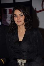 Preity Zinta at the launch of Ishq in Paris film in Trident, Mumbai on 19th June 2012 (55).JPG