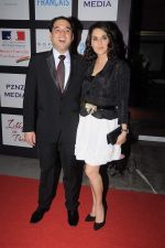 Preity Zinta, Prem R Soni at the launch of Ishq in Paris film in Trident, Mumbai on 19th June 2012 (55).JPG