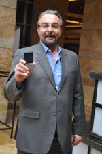 Kabir Bedi poses exclusively with Blackberry-Porsche Design P_9981 smartphone in Grand Hyatt, Mumbai on 20th June 2012 (17).JPG