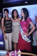 Himangini Singh, Miss Asia Pacific World with Sushmita Sen in Andheri, Mumbai on 23rd June 2012 (35).JPG