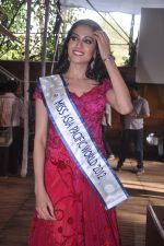 Himangini Singh, Miss Asia Pacific World with Sushmita Sen in Andheri, Mumbai on 23rd June 2012 (43).JPG