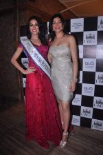 Himangini Singh, Miss Asia Pacific World with Sushmita Sen in Andheri, Mumbai on 23rd June 2012 (60).JPG
