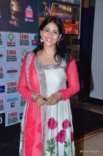 Sonali Kulkarni at SIIMA Awards Red carpet at Dubai World Trade Centre on 22nd June 2012 (7).JPG