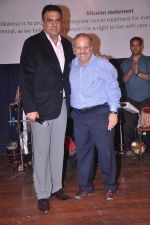 Boman Irani spend time with cancer patients in Mahalaxmi on 24th June 2012 (65).JPG