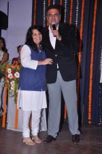 Boman Irani spend time with cancer patients in Mahalaxmi on 24th June 2012 (66).JPG