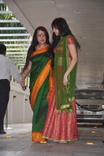 at Esha Deol_s mehendi ceremony in Royalty, Mumbai on 27th June 2012 (8).JPG