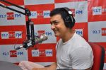 Aamir Khan in Kolhapuris at BIG fm for Satayamev Jayate first hand reactions on 29th June 2012 (15).JPG