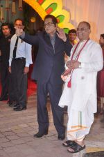 Manoj Kumar at Esha Deol_s wedding in Iskcon Temple on 29th June 2012 (71).JPG