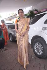 Nishka Lulla at Esha Deol_s wedding in Iskcon Temple on 29th June 2012 (142).JPG