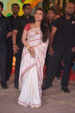Rani Mukherjee at Esha Deol_s wedding in Iskcon Temple on 29th June 2012 (243).JPG