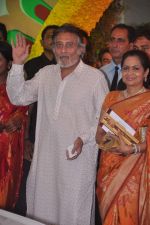 Vinod Khanna at Esha Deol_s wedding in Iskcon Temple on 29th June 2012 (160).JPG