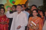Vinod Khanna at Esha Deol_s wedding in Iskcon Temple on 29th June 2012 (161).JPG
