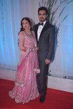 Esha Deol, Bharat Takthani at Esha Deol_s wedding reception in five-star hotel,Mumbai on 30th June 2012 (67).JPG