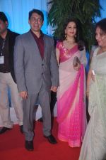 Madhuri Dixit at Esha Deol_s wedding reception in five-star hotel,Mumbai on 30th June 2012 (127).JPG