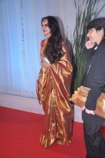 REkha at Esha Deol_s wedding reception in five-star hotel,Mumbai on 30th June 2012 (151).JPG