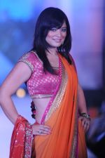 Arzoo Govitrikar at Pidilite presents Manish Malhotra, Shaina NC show for CPAA in Mumbai on 1st July 2012 (50).JPG