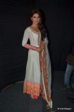 Priyanka Chopra at Pidilite presents Manish Malhotra, Shaina NC show for CPAA in Mumbai on 1st July 2012  (14).JPG