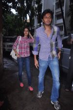 Ritesh Deshmukh and Genelia watch Bol Bachchan in Ketnav, Mumbai on 5th July 2012 (5).JPG