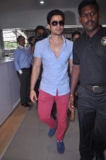 Kunal Khemu at Go Goa Gone film promotions in association with Volkswagen on 6th July 2012 (28).JPG