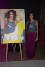 Poorna Jagannathan proudly declares, I AM A VEGETARIAN in new PETA AD in Mumbai on 9th July 2012 (5).JPG