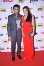 Riyaz Khan (Tamil Actor) with wife at the Red Carpet of _59th !dea Filmfare Awards 2011_ (South) on 8th July at Jawaharlal Nehru indoor stadium, Chennai..jpg