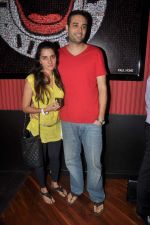 Shruti Seth at Ash Chandler_s play premiere in Comedy Store, Mumbai on 11th July 2012 (16).JPG