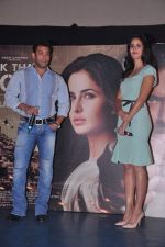Salman Khan, Katrina Kaif at Ek Tha Tiger song first look in Mumbai on 12th July 2012 (137).JPG