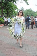 at Dara Singh funeral in Mumbai on 12th July 2012 (40).JPG
