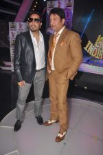 Shekhar Suman, Mika Singh at the launch of Life OK_s new show laugh India Laugh in Mumbai on 13th July 2012 (89).JPG