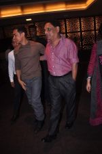 Aamir Khan at trade analyst Amod Mehra_s birthday in Andheri on 13th July 2012 (61).JPG