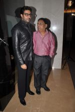 Abhishek Bachchan at trade analyst Amod Mehra_s birthday in Andheri on 13th July 2012 (89).JPG