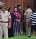 Shabana Azmi visit Rajesh Khanna_s home Aashirwad in Mumbai on 18th July 2012 (17).JPG