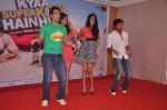 Neha Sharma, Sarah Jane, Tusshar Kapoor, Ritesh Deshmukh at Kya Super Cool Hain Hum promotions in NM College, Mumbai on 21st July 2012 (117).JPG