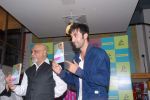 Ranbir Kapoor at Pritish Nandy_s book launch in Crossword, Kemps Corner on 21st  July 2012 (30).JPG