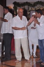 at Rajesh Khanna chautha in Mumbai on 21st July 2012 (189).JPG