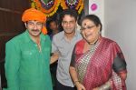 Manoj Bajpai, Usha Uthup, Manoj Tiwari at Manoj Tiwari_s house warming party in Andheri, Mumbai on 23rd July 2012 (19).JPG