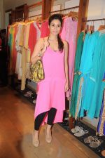 Shaheen Abbas at Aminder Madaan & Rishika Agarwala preview in Fuel Store, Mumbai on 23rd July 2012 (10).JPG