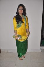 at Manoj Tiwari_s house warming party in Andheri, Mumbai on 23rd July 2012 (69).JPG