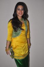 at Manoj Tiwari_s house warming party in Andheri, Mumbai on 23rd July 2012 (71).JPG