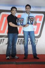Abhishek Bachchan, Uday Chopra launches yomics in Yashraj on 24th July 2012 (12).JPG