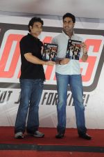 Abhishek Bachchan, Uday Chopra launches yomics in Yashraj on 24th July 2012 (13).JPG