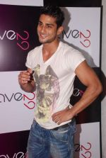Prateik Babbar at Ave 29 Event Gallery Opening in Hughes Road on 27th July 2012 (196).JPG