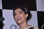 Sonam Kapoor at Ave 29 Event Gallery Opening in Hughes Road on 27th July 2012 (141).JPG