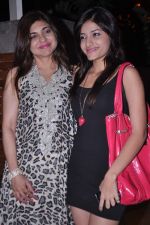 Alka Yagnik at Mangimo lounge Wednesday bar night launch in Mumbai on 29th July 2012 (25).JPG
