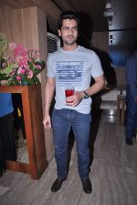 Arjan Bajwa at Mangimo lounge Wednesday bar night launch in Mumbai on 29th July 2012 (43).JPG