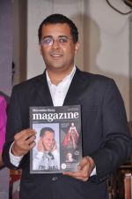 Chetan Bhagat at Mercedez Benz magazine anniversary issue launch in Crossword,Mumbai on 30th July 2012 (41).JPG