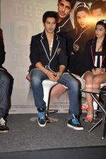 Varun Dhawan at Student of the Year first look in PVR on 2nd Aug 2012 (378).JPG