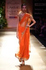 Model walk the ramp for Pallavi Jaikishan show at Lakme Fashion Week Day 1 on 3rd Aug 2012 (101).JPG